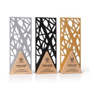 Metalo ir medžio harmonija KR015